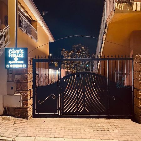 Affittacamere Ciro'S House أولبيا المظهر الخارجي الصورة